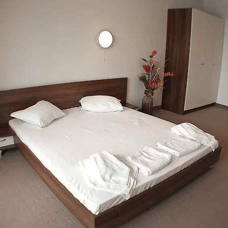 מלון Prestige 2 פרימורסקו