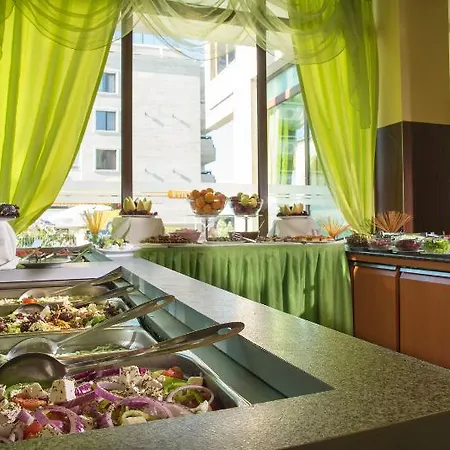 ホテル Prestige 2 プリモルスコ